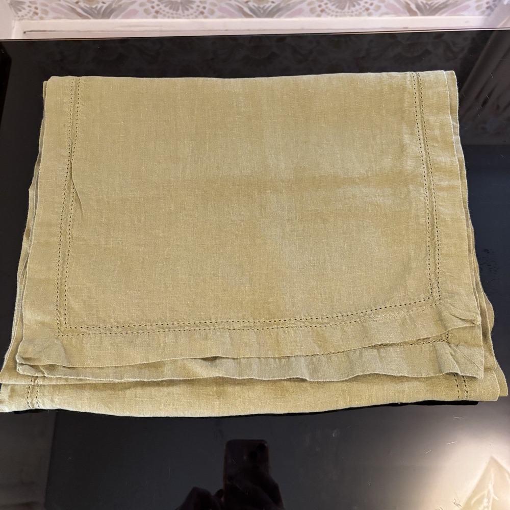 Williams Sonoma 16 X‎ 104 Sage Green Table Runner 100% Linen Ladder Lace
